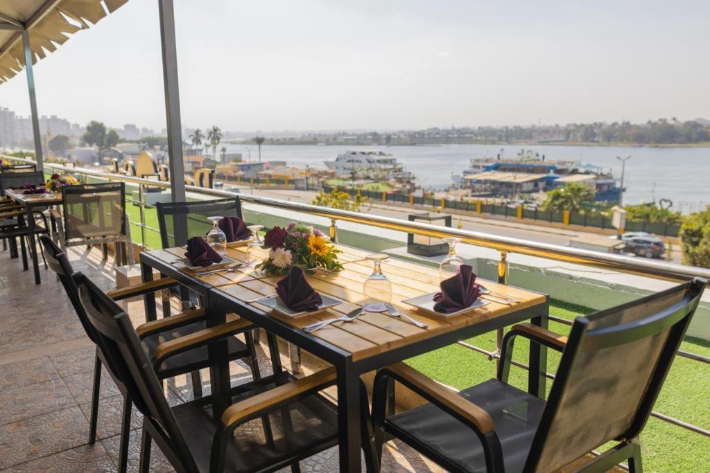 Ultra Loaloa Nile Maadi Hotel Kairo Eksteriør billede